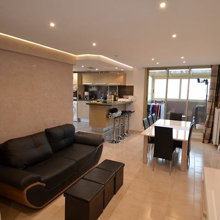 Appartement Rooftop 8 personnes grande terrasse avec parking Quartier Aéroport Nice Eksteriør bilde
