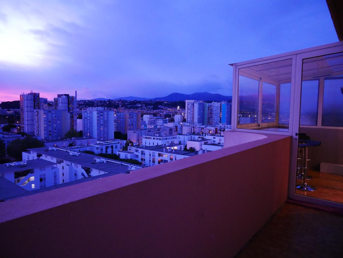 Appartement Rooftop 8 personnes grande terrasse avec parking Quartier Aéroport Nice Eksteriør bilde