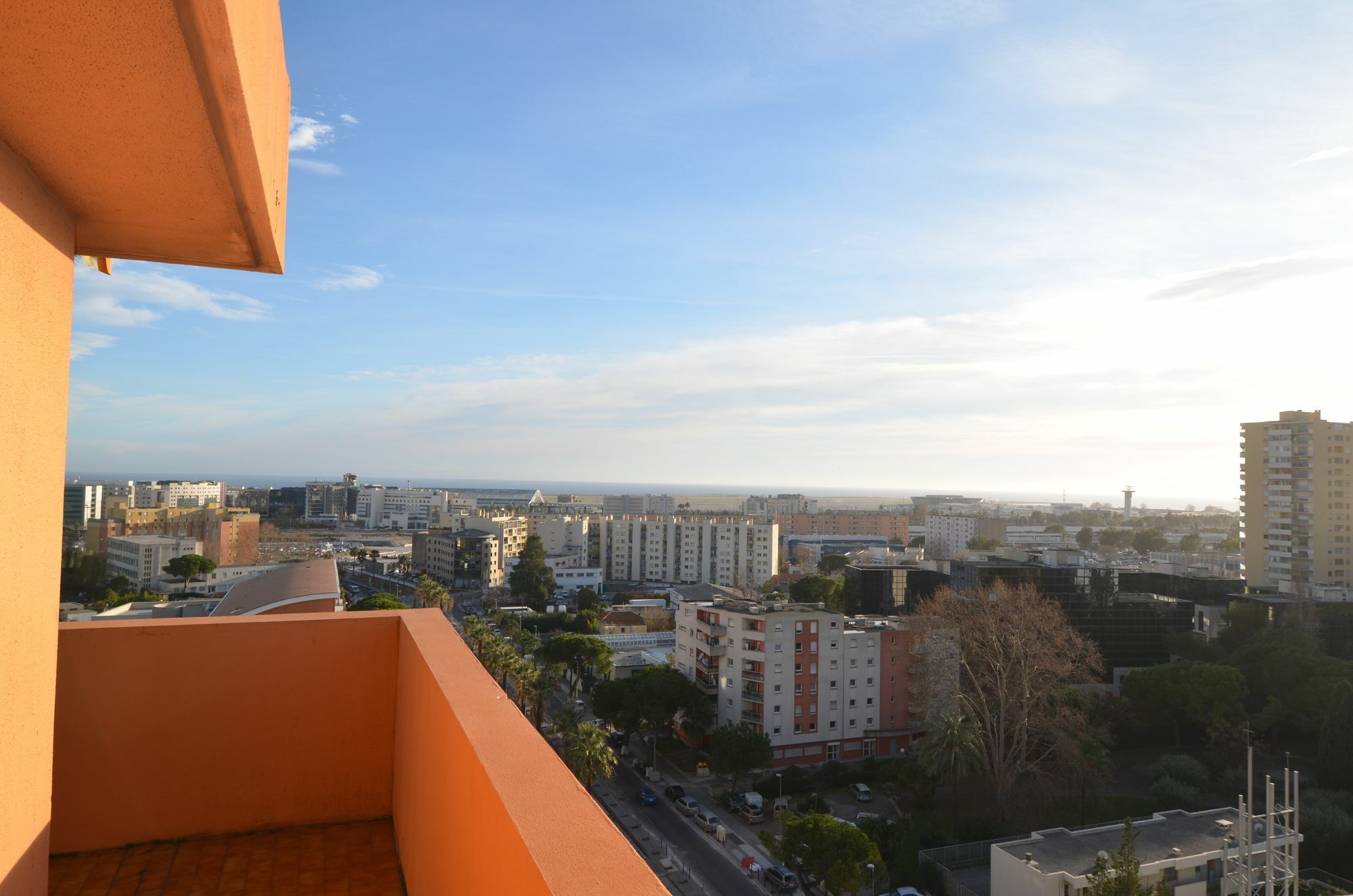 Appartement Rooftop 8 personnes grande terrasse avec parking Quartier Aéroport Nice Eksteriør bilde
